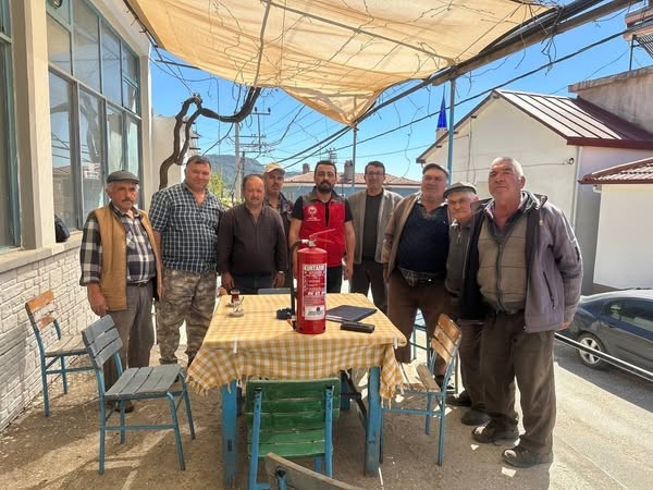Menteşe Kuyucak Ve Denizova Mahallelerinde Arı Konaklama Noktaları Belirlendi (2)