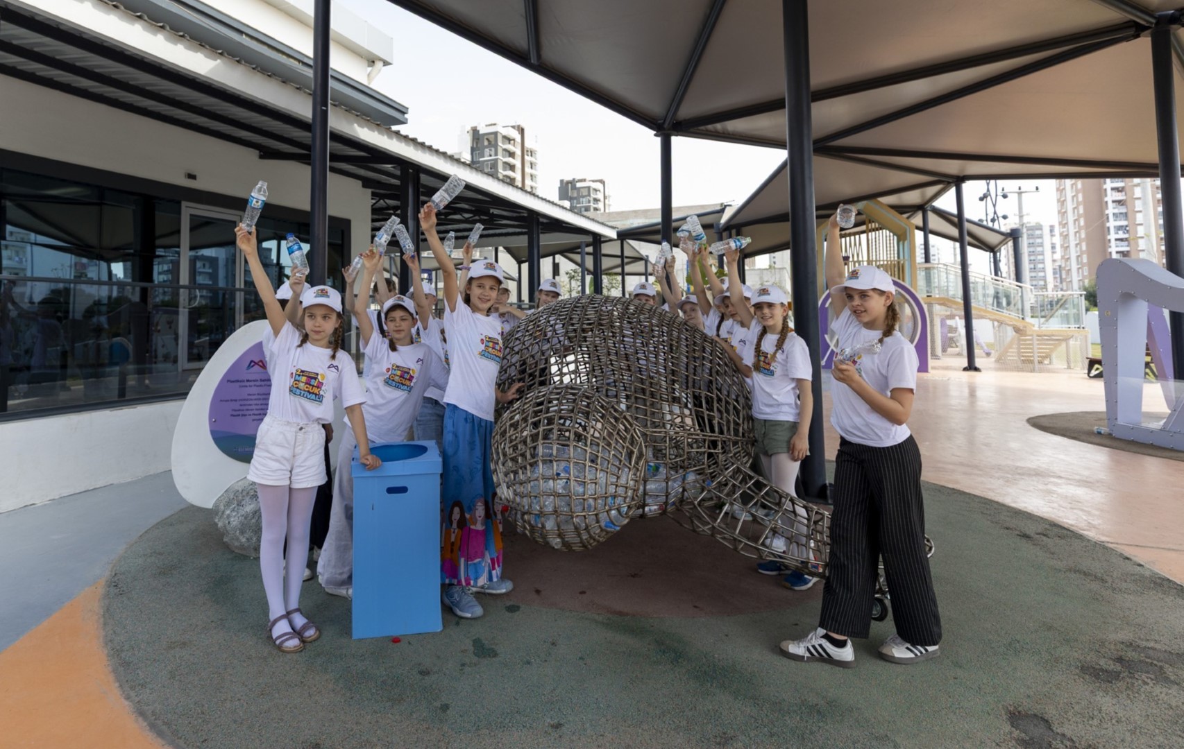Mersin’de Dünya Çocukları Bilimle Buluştu (1) (Large)