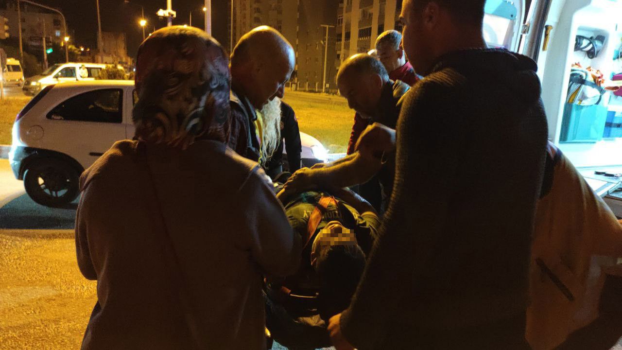 Mersinde Tir Ve Panelvan Arac Carpisti (1)
