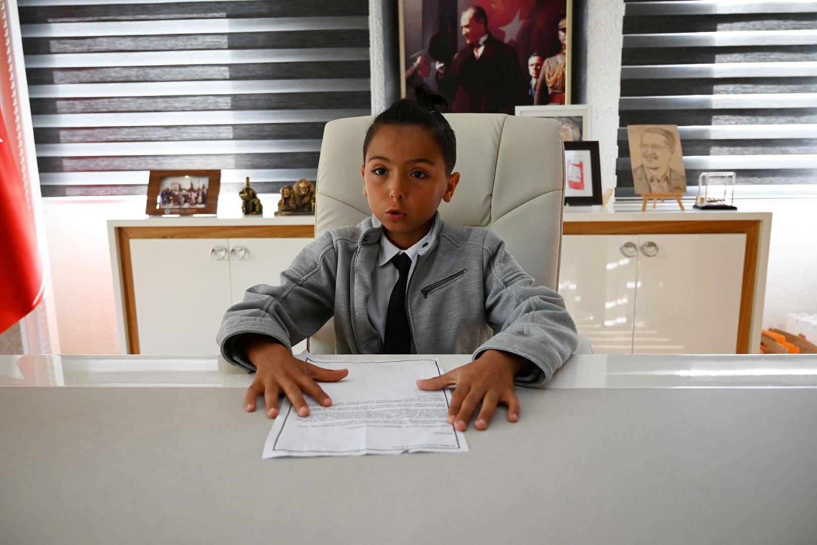 Minik Ege Eymen Ünal, 23 Nisan Başkanı Oldu (2) (Large)