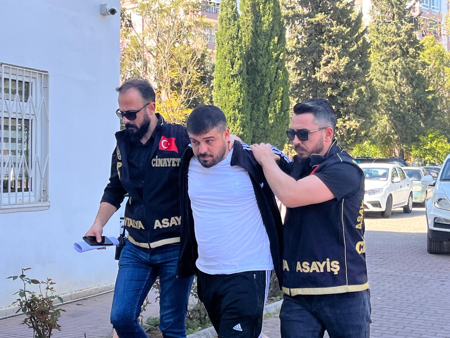 Misafirlikte Çıkan Kavgada Hayatını Kaybeden Şahsın Cenazesi Memleketine Götürüldü (2) (Large)