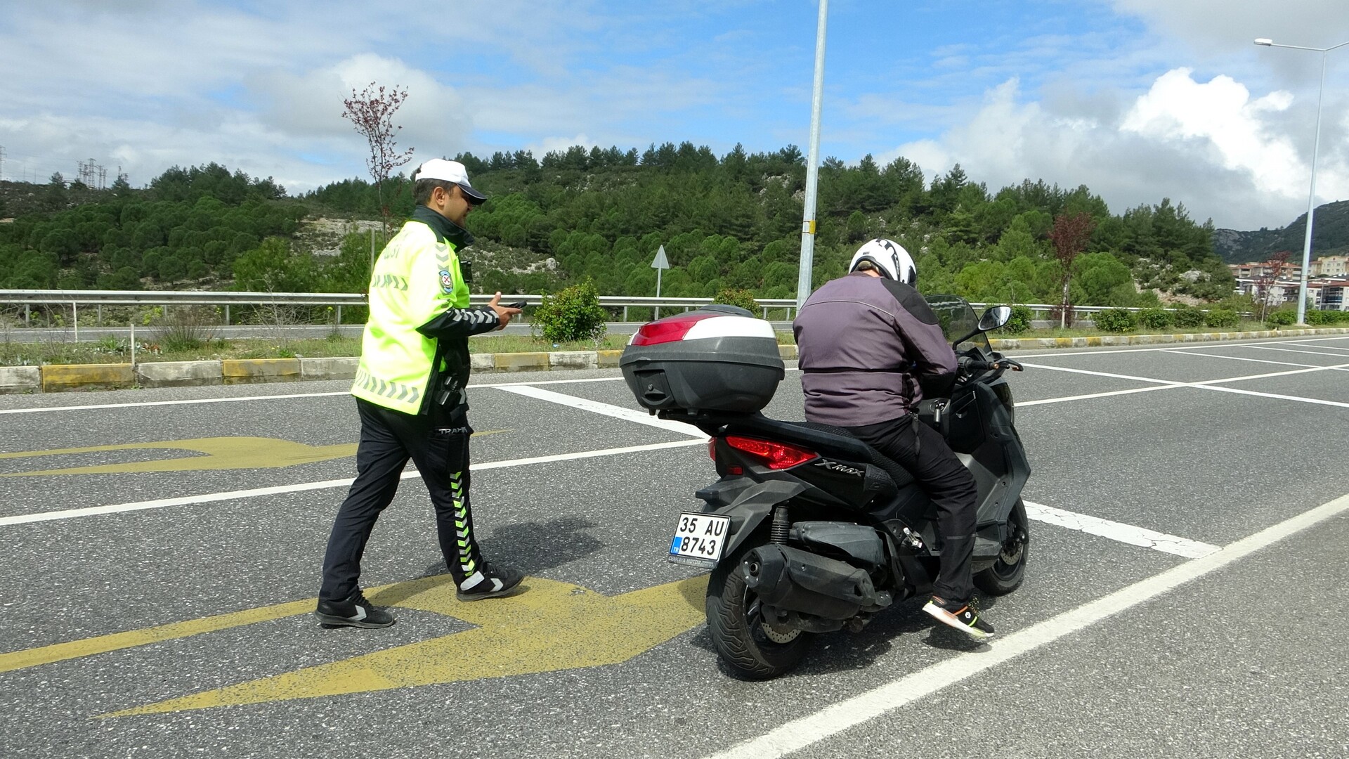 Muğla'da Ramazan Bayramı Trafik Denetimlerinde 2 Bin 656 Sürücüye Işlem Yapıldı (1)