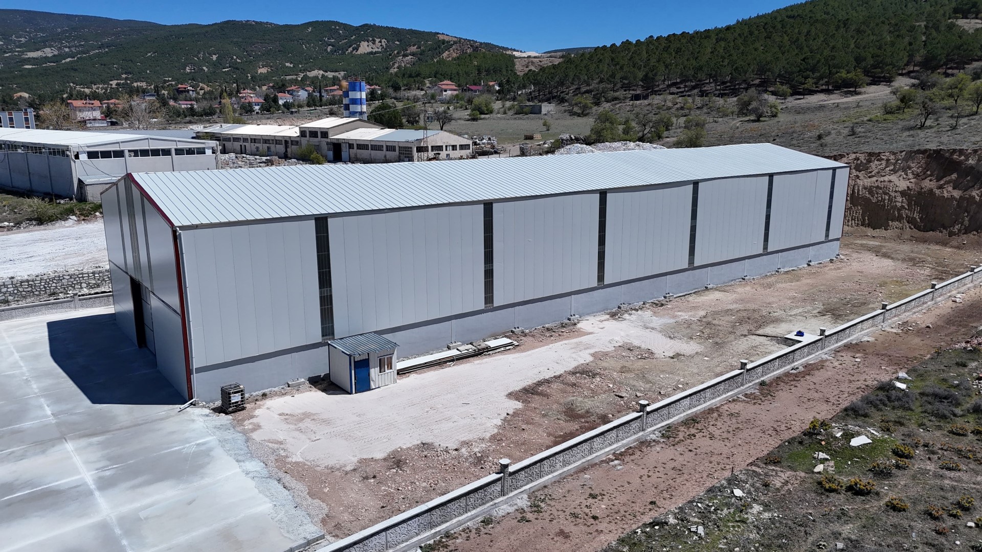 Oda Baskaninin Kacak Deposu Muhurlendi 674314 199709 (Large)