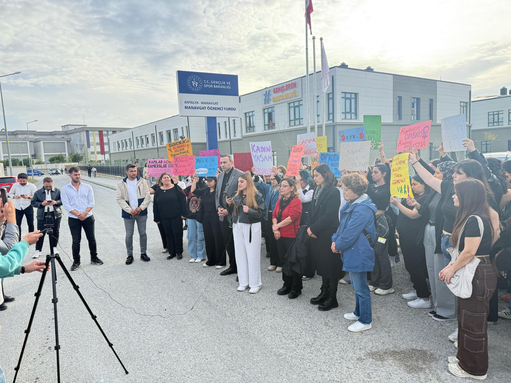 Öğrenciler Ayakta (4)