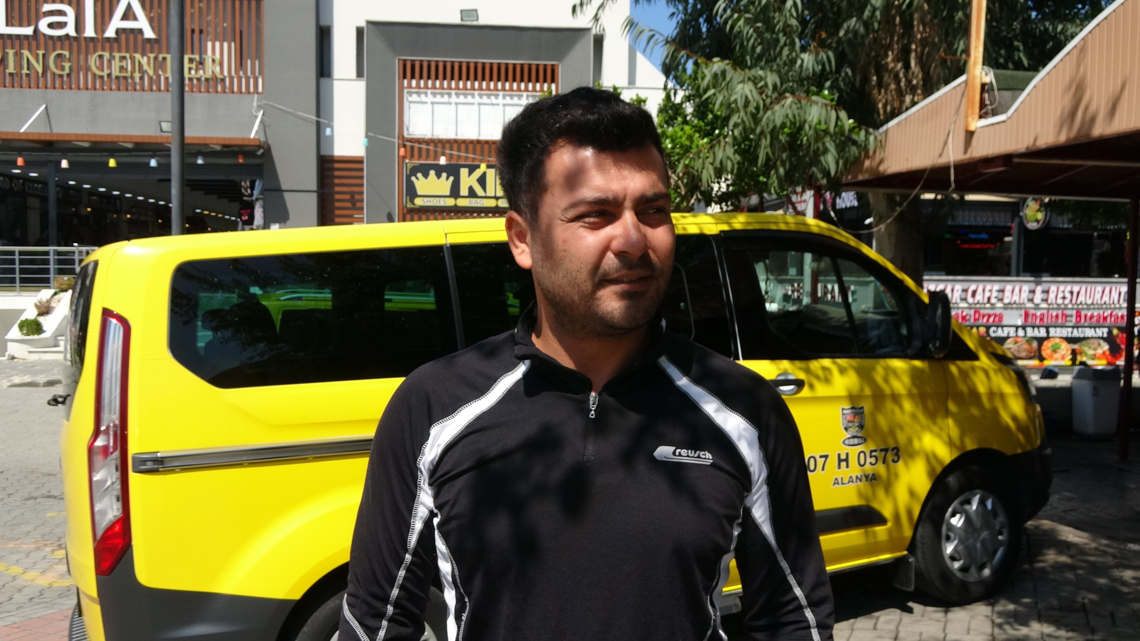 Takside Unutulan 18 Bin 300 Euro’yu Sahibine Teslim Etti (5)