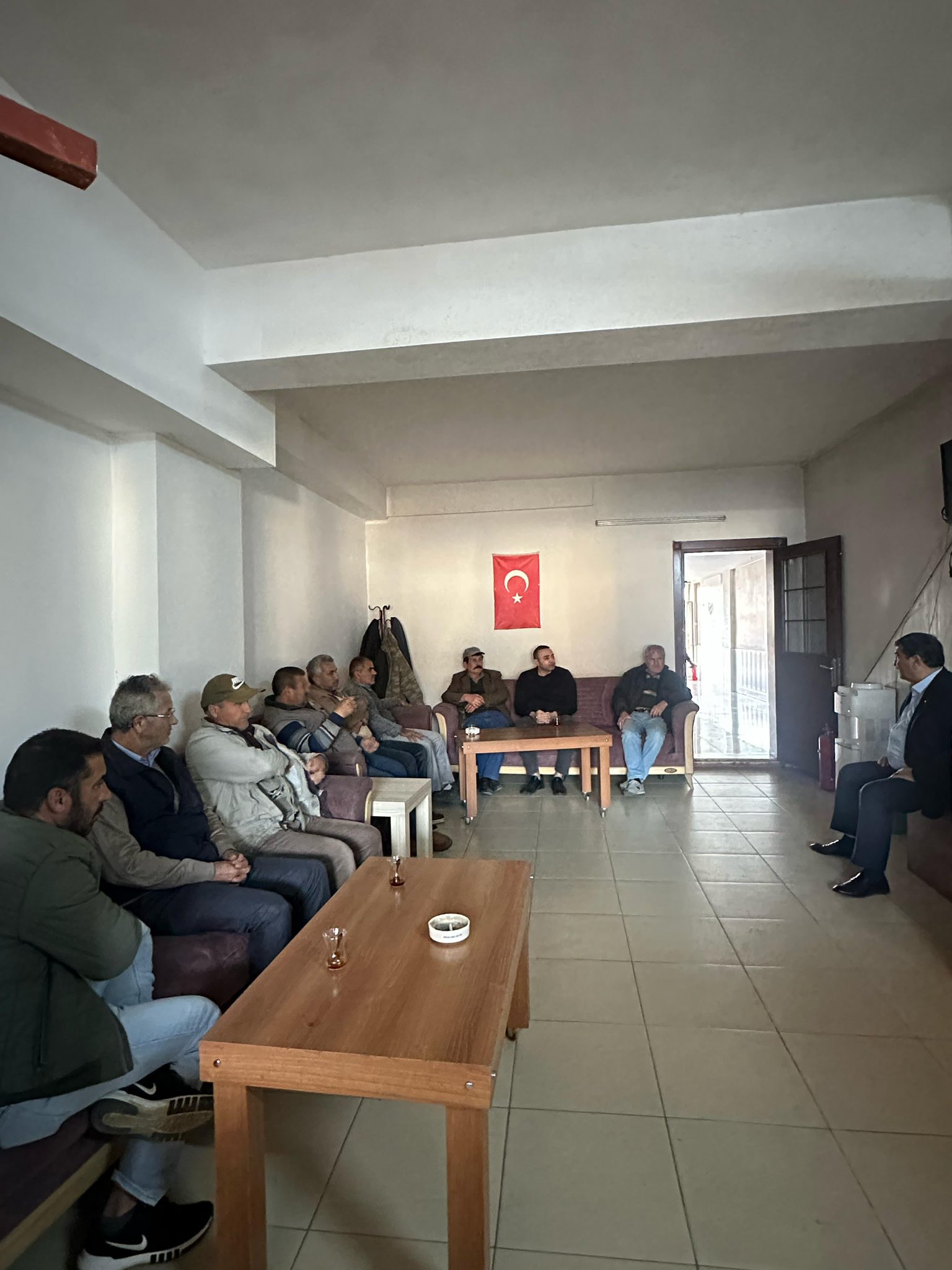 Tarımın Merkezi Antalya’da Bıçak Kemiğe Dayandı… Emekler Çöpe Gitti (2)