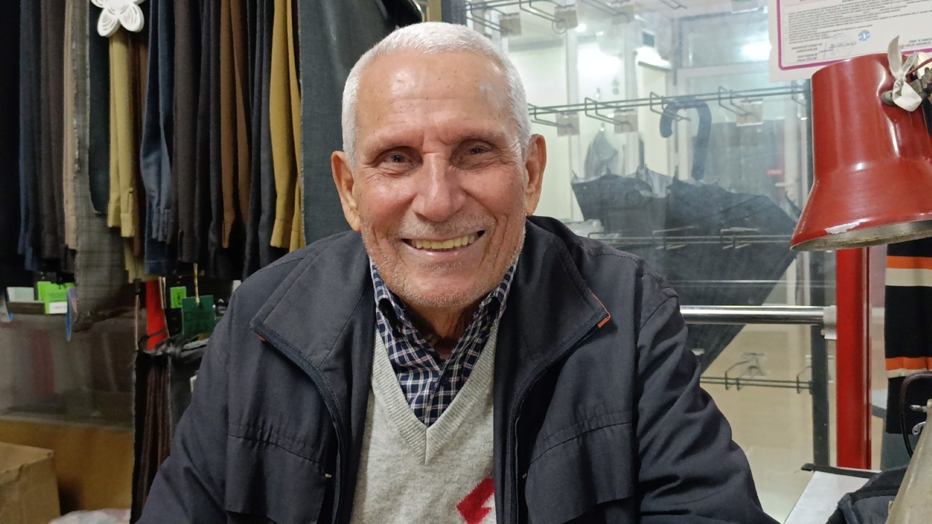 Terzihaneden Kütüphaneye Uzanan 69 Yıllık Ustadan Duygulandıran Konuşma (5) (Large)