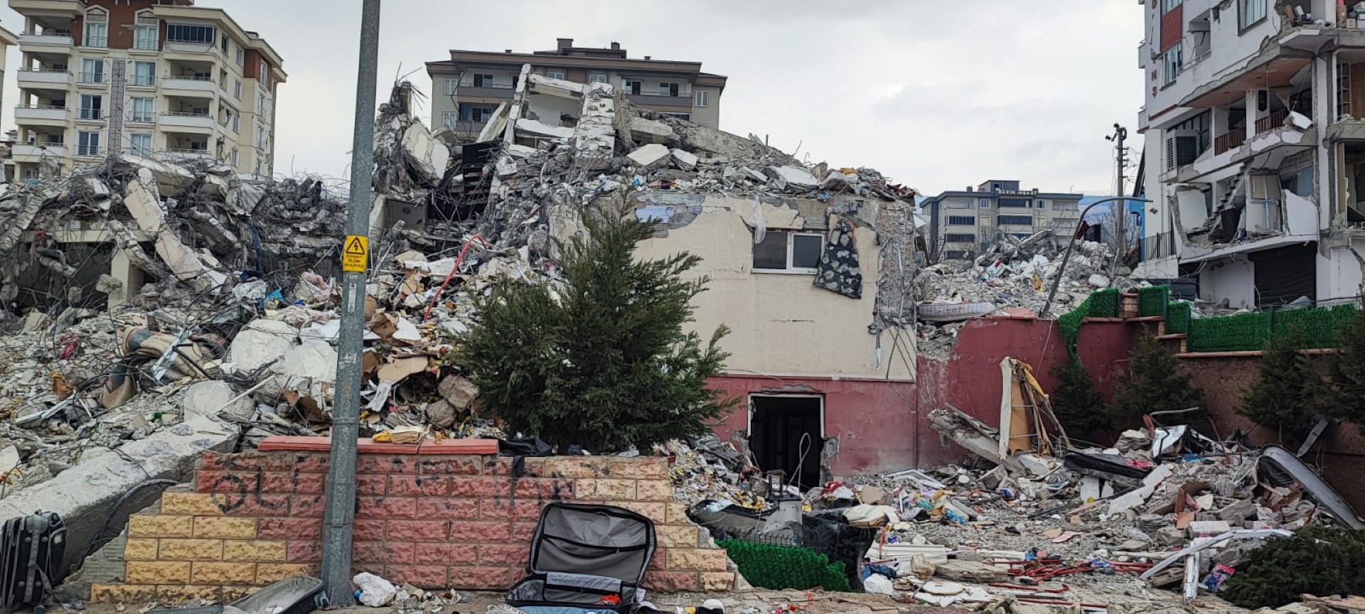 Toplumsal Hafizayi Diri Tutan Taniklik S 680223 201442 (Large)