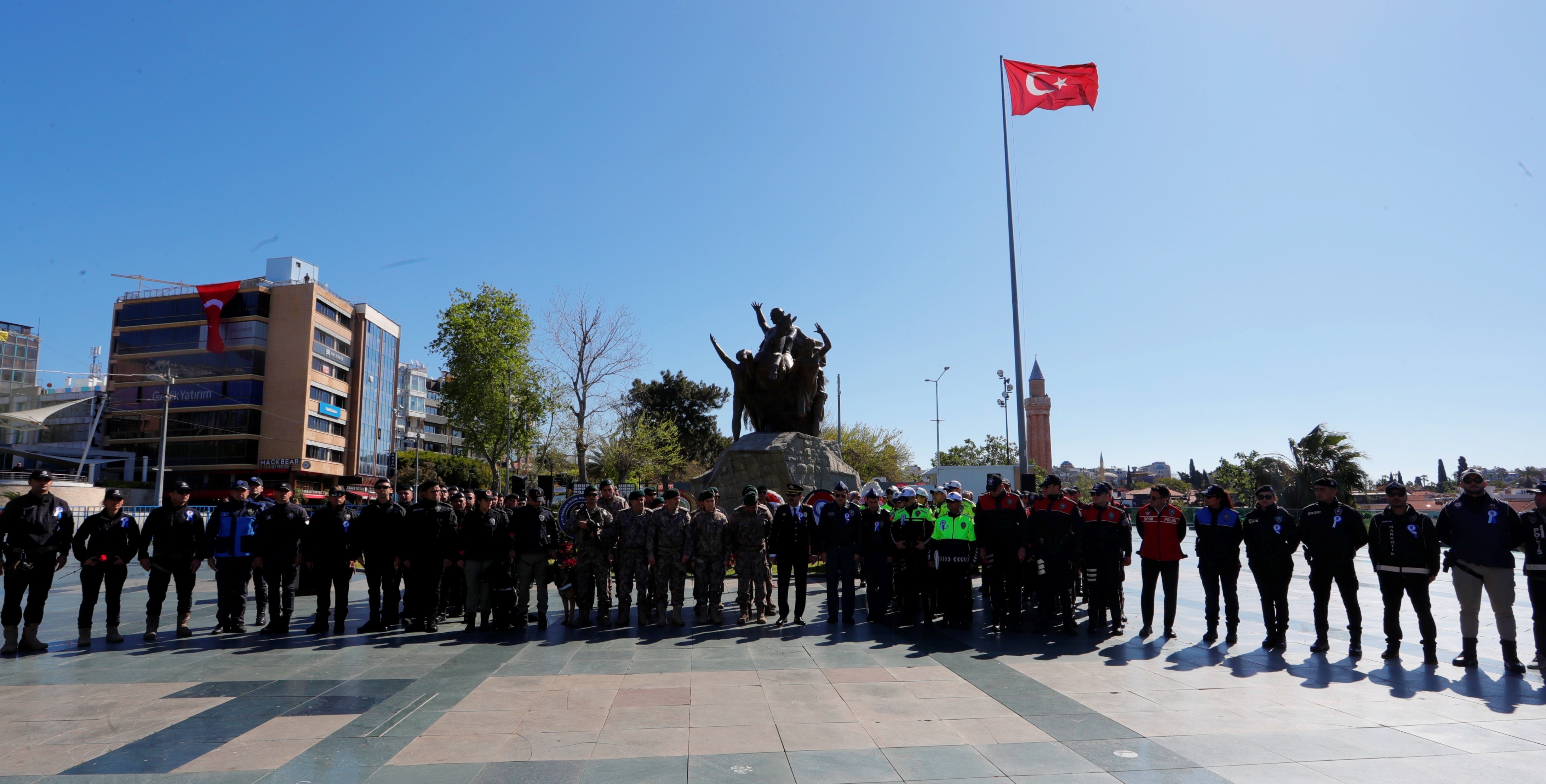 Türk Polis Teşkilatı'nın Kuruluşunun 180. Yılı Antalya'da Kutlandı (4)