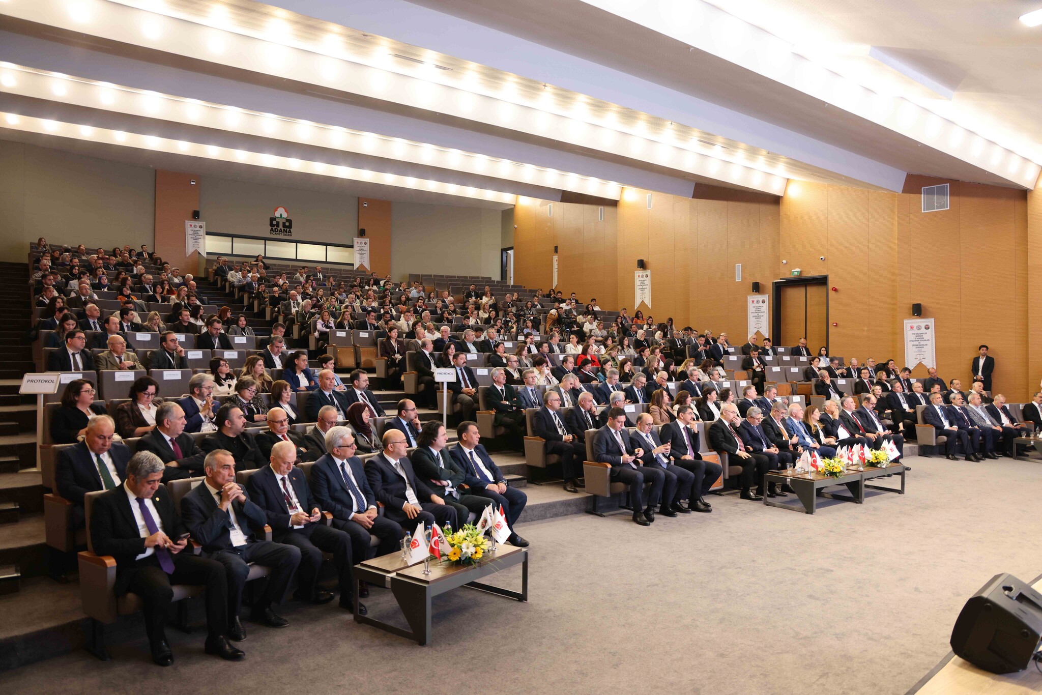 Yargı Ve Iş Dünyası Adana'da Buluştu (2)