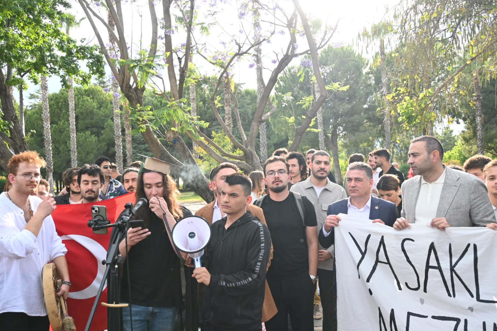 Akdeniz Universitesi Ogrenci Mezuniyeti (3)