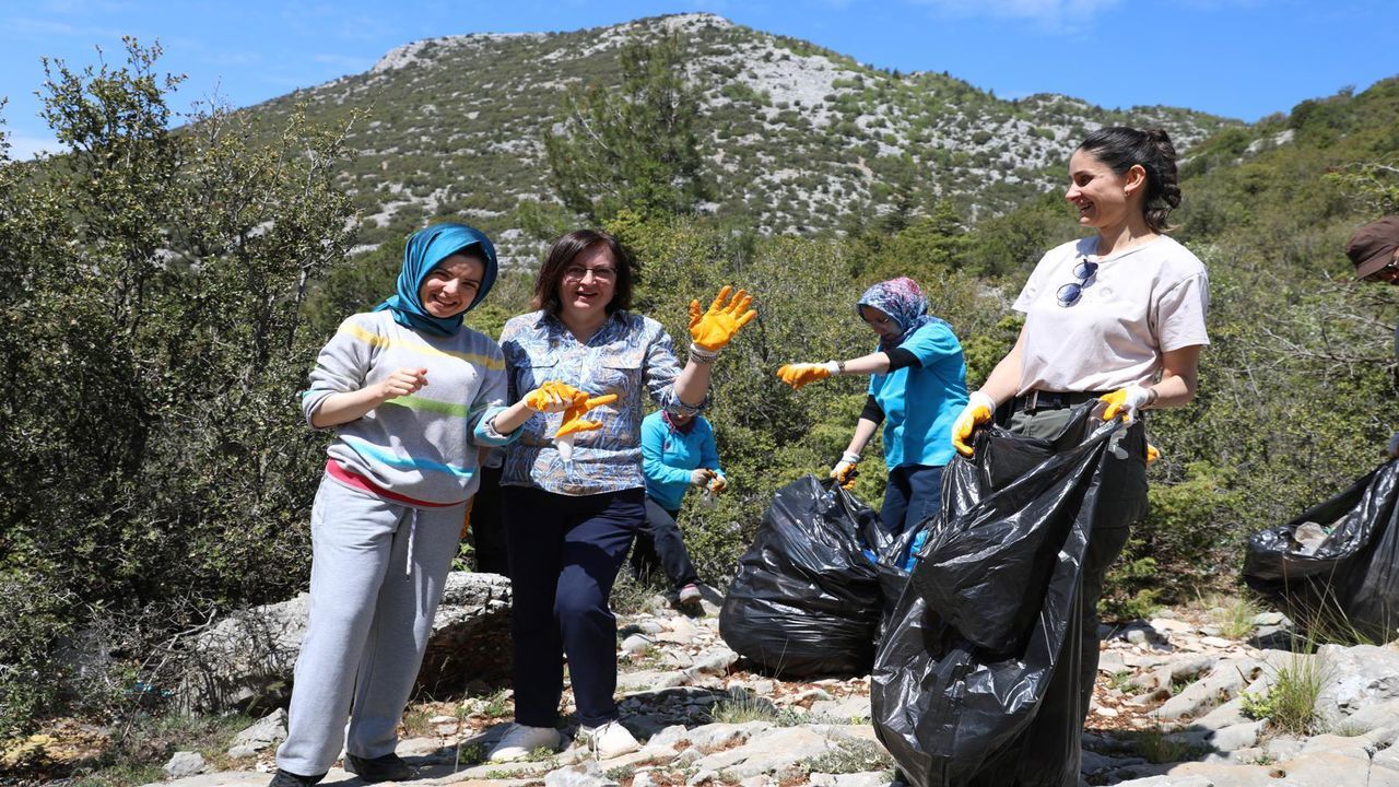 Akseki̇ Cop Toplama (3)