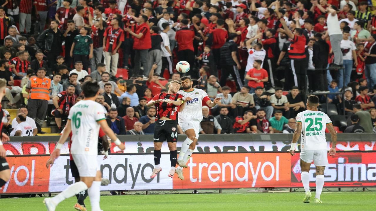 Alanyaspor (3)-11