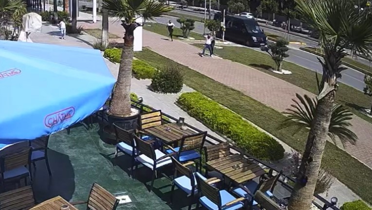 Antalya’da Akıl Almaz Saldırı! Tek Suçu Beklemekti (3)