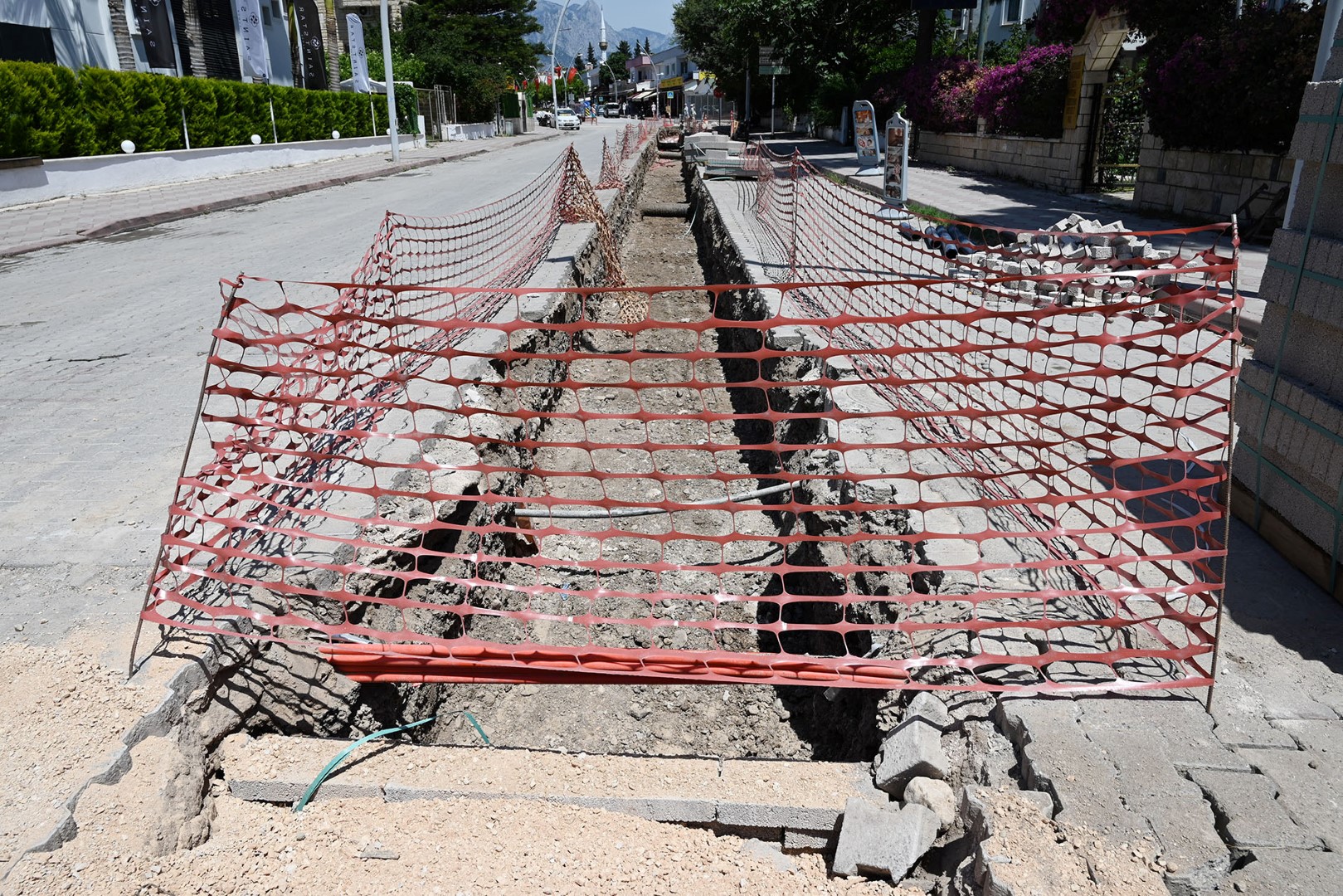 Kemer Belediye Başkanı Necati Topaloğlu Derin Inceleme Yaptı (1) (Large)