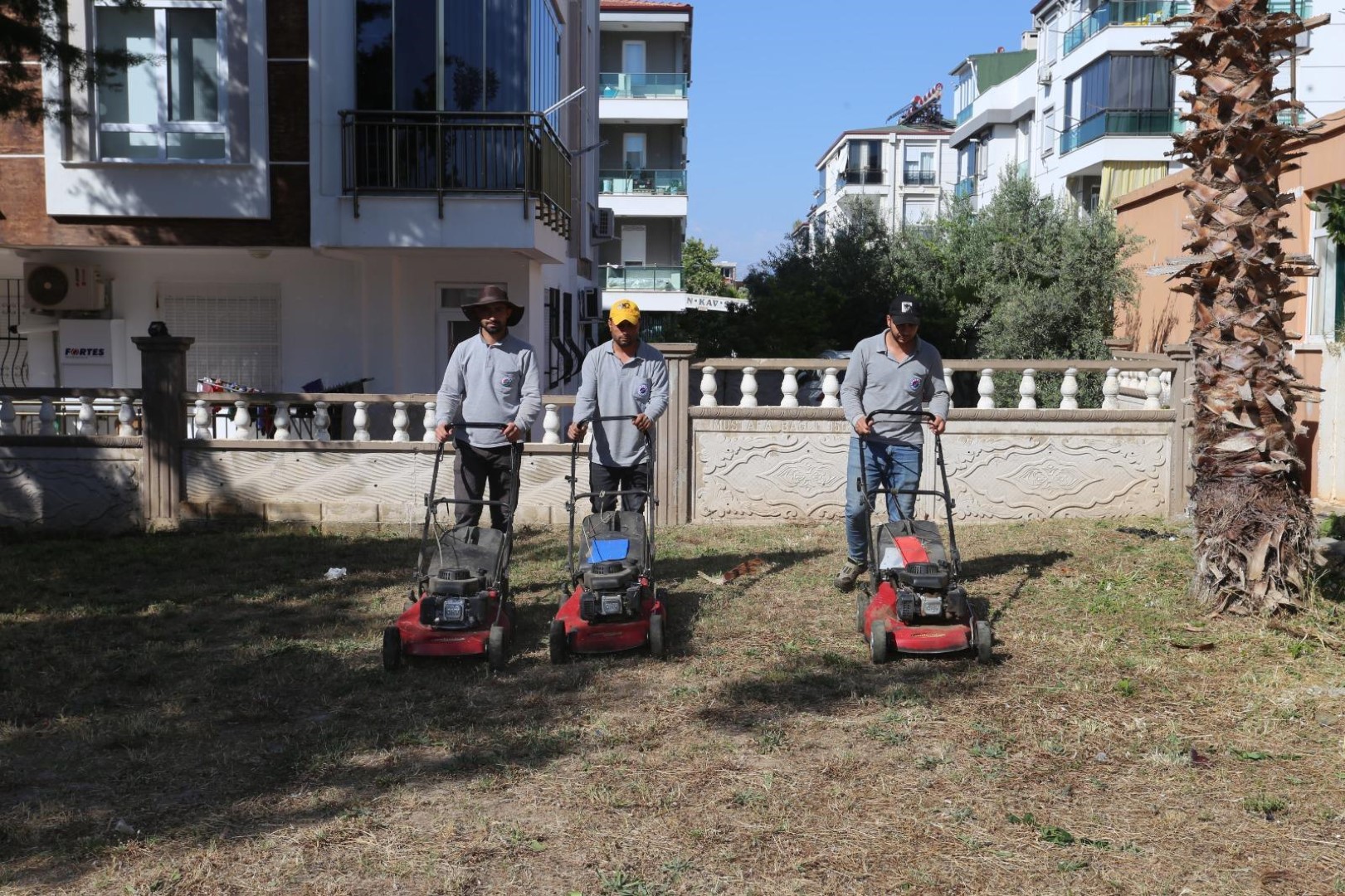 Kepez, Kutukcu Mahallesi Parkini Bastan Yaratti 11 (Large)