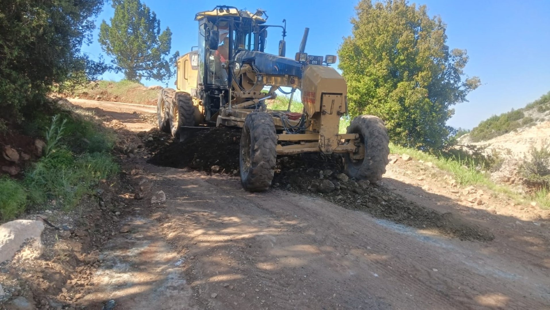 Konyaalti’nda Yayla Yollari Onariliyor (5) (Large)