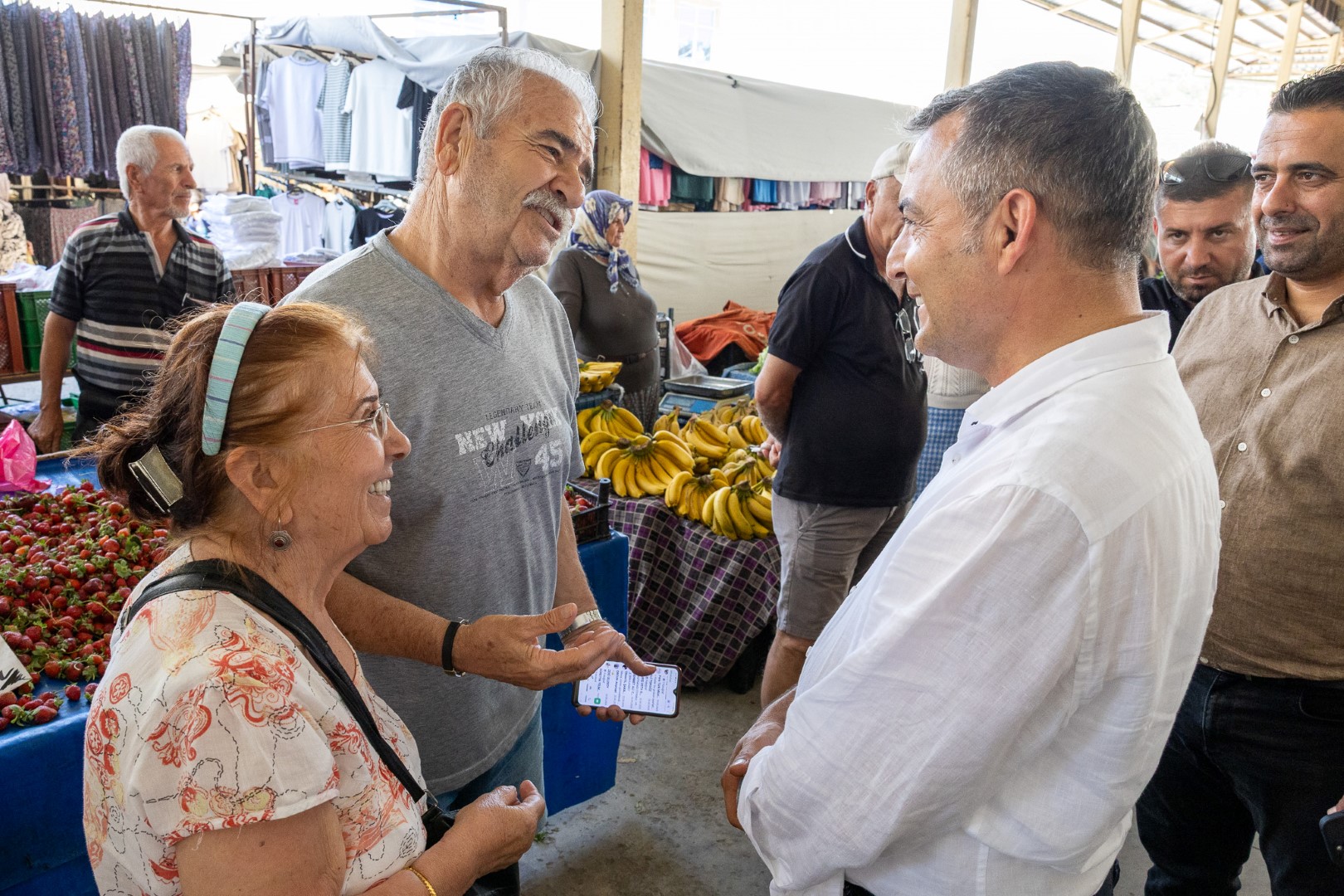 Manavgat Belediye Başkanı Niyazi Nefi Kara Esnafın Sorunlarını Dinledi (1) (Large)