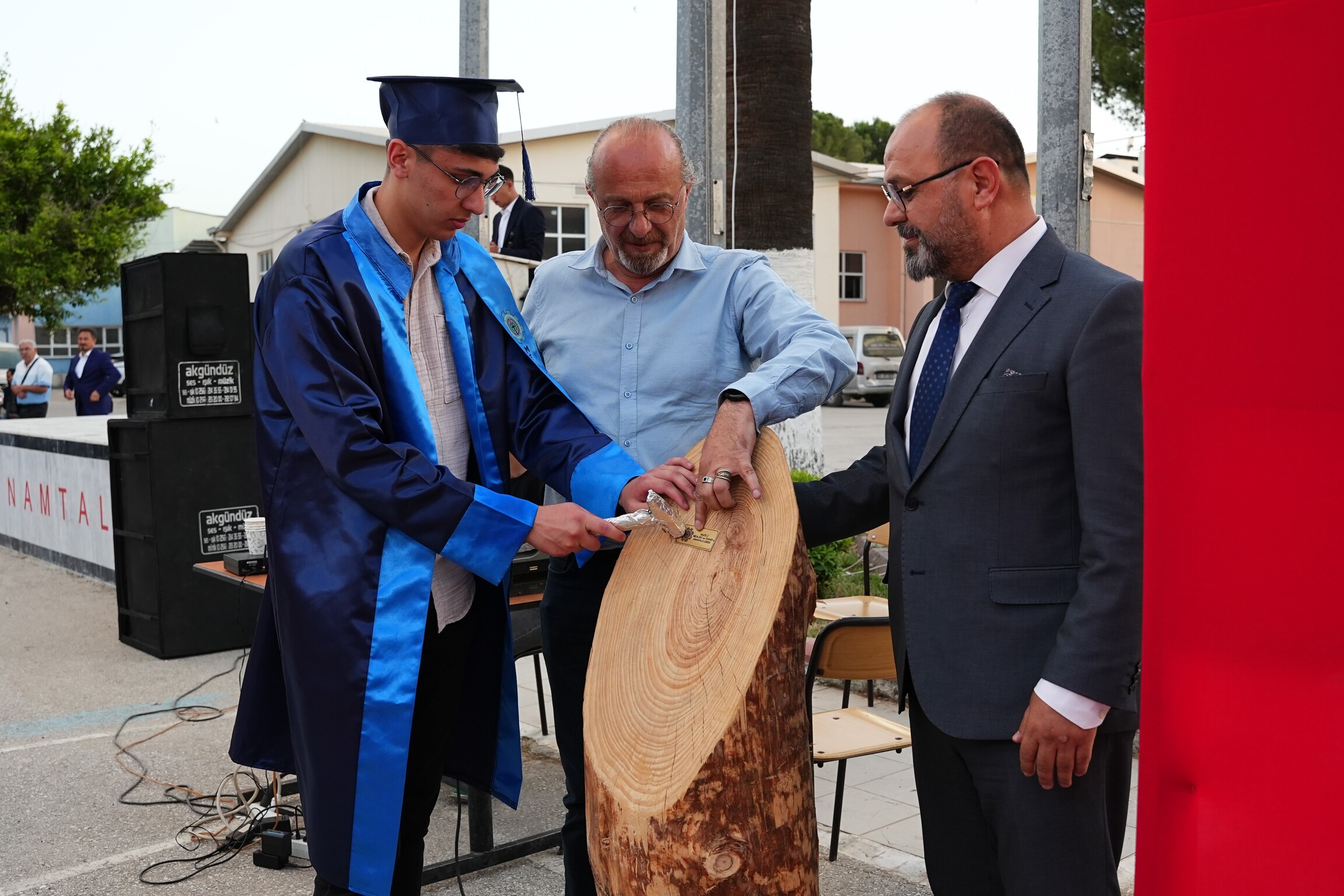Nazilli'de Meslek Liselilerinin Mezuniyet Sevinci (1)