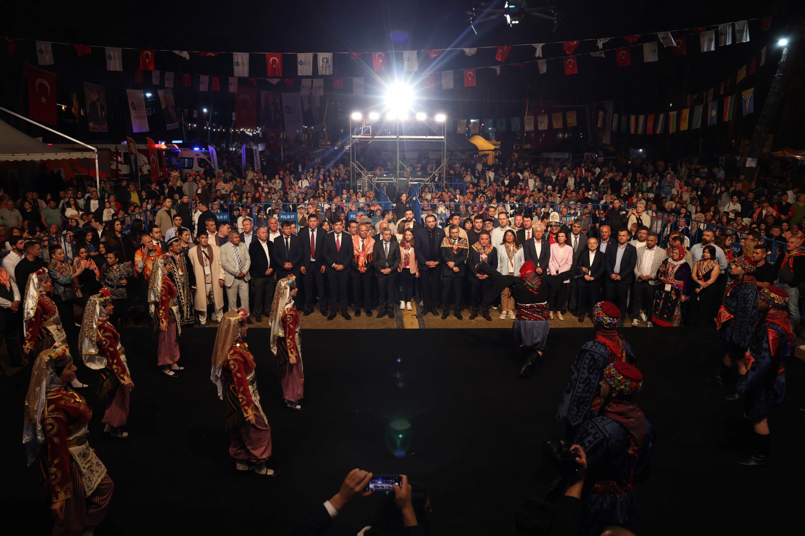 Yoruk Festivalinde Kirac Coskusu 742848 219324 (Large)