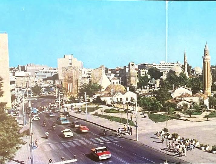 80'Li Yıllarda Kalekapısı Cumhuriyet Meydanı Arası