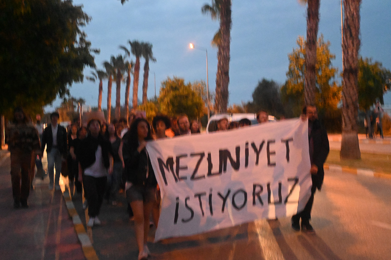 Akdeniz Universitesi Mezuniyet Toreni Neden Iptal Edildi-1