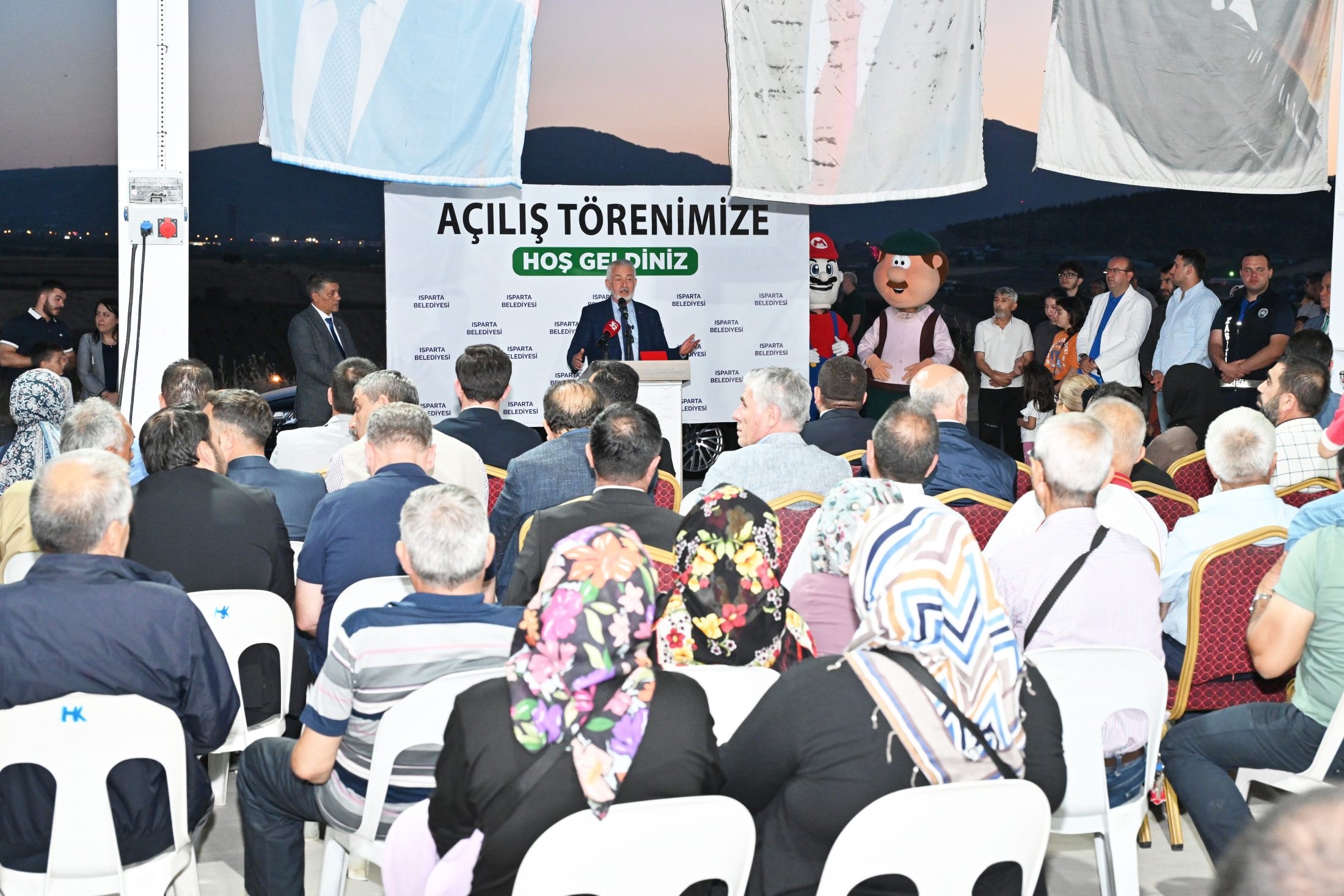 Akkent Mahallesi Yillardir Bekledigi Hizmete Kavustu (2)