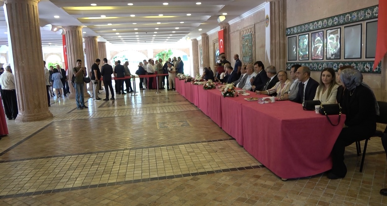 Alanya Protokolü Bayramda Bir Araya Geldi (1)