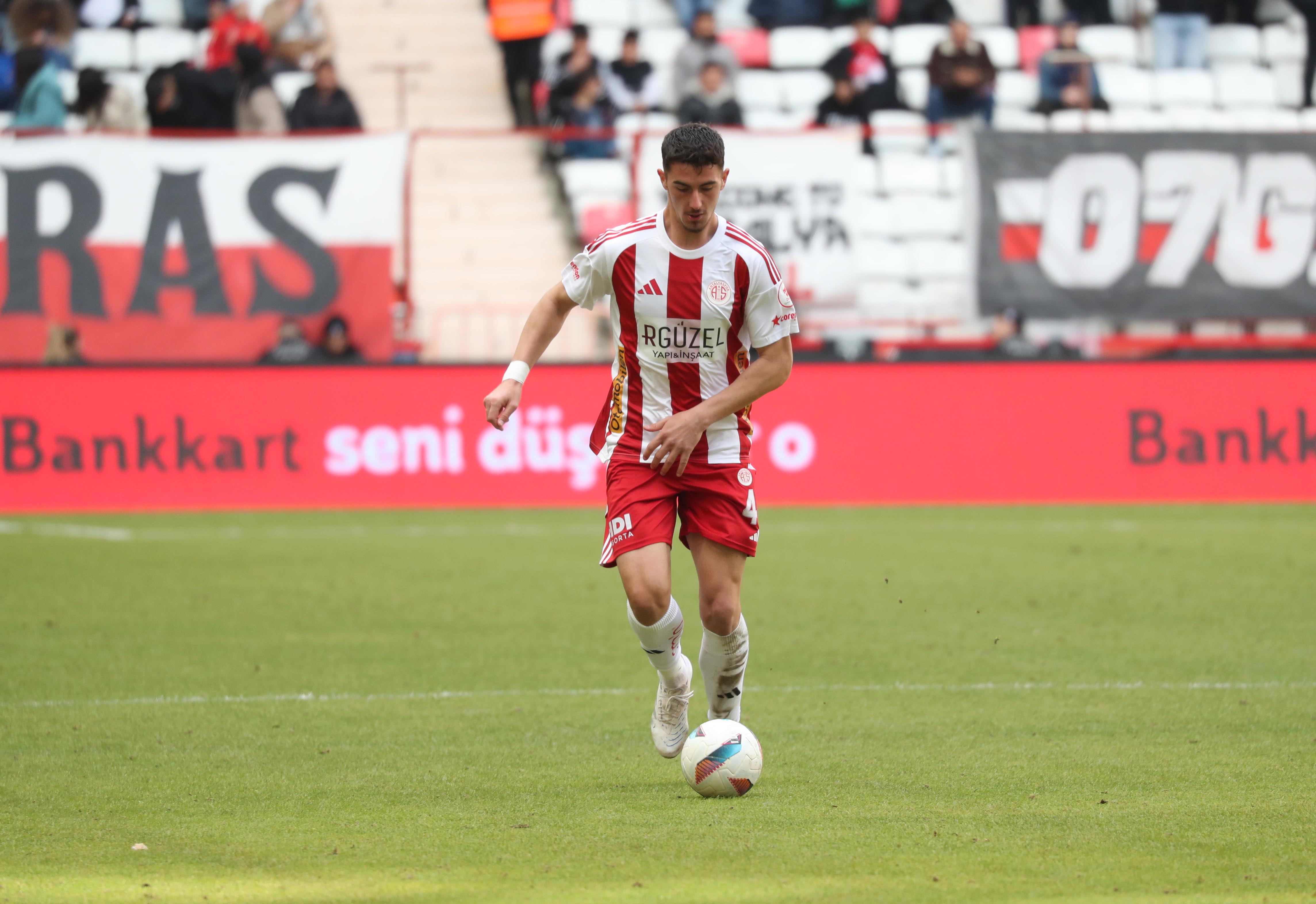 Amar Gerxhaliu (19)