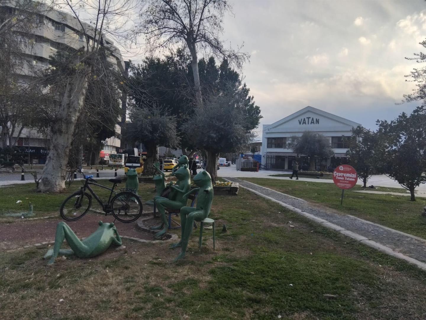 Antalya Bilincini Kaybetti! Bu Manzara Yakışmadı (8) (Large)