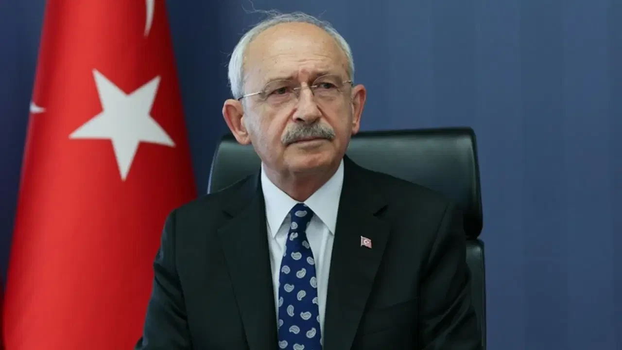 Antalya Milletvekili Kahkahalara Boğdu! Bardaktan Mesaj Verdi (1)-1