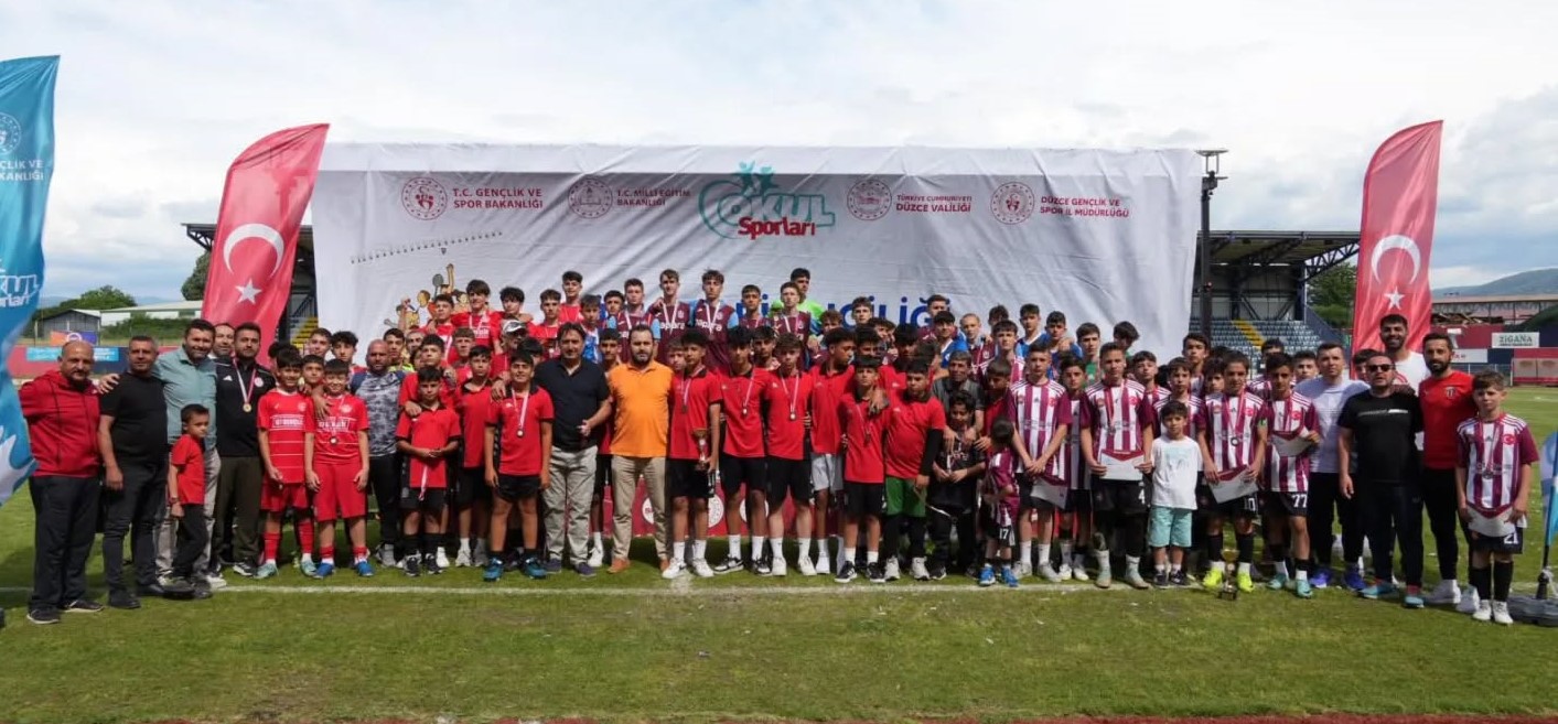 Antalya Okul Sporlarına Rekor Katılım! 6 Bin 200 Maçta, 301 Bin 655 Öğrenci Yarıştı (5)