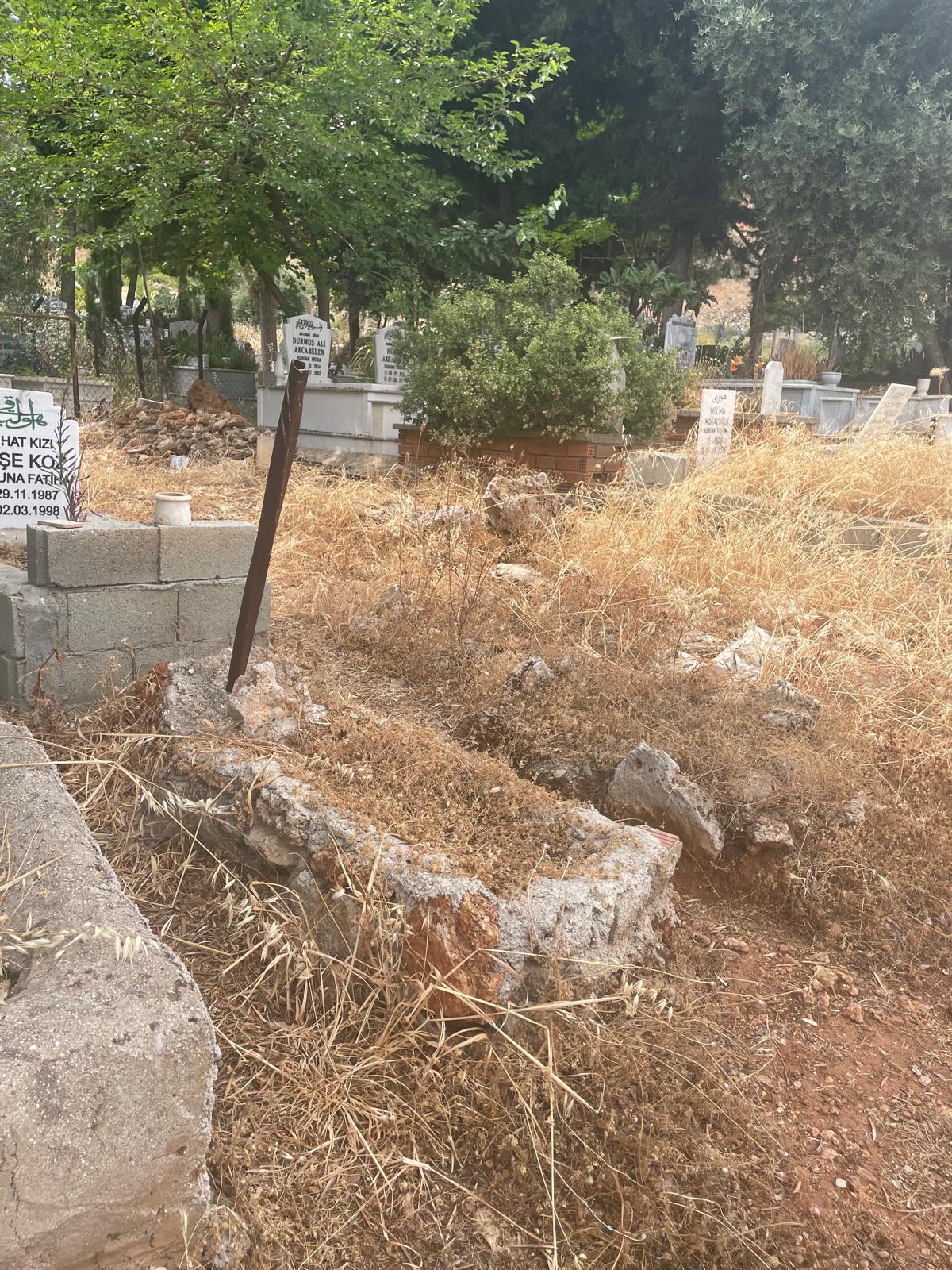 Antalya’da Mezarlık Isyanı! Şikayetlere Rağmen Kader Değişmedi (13)