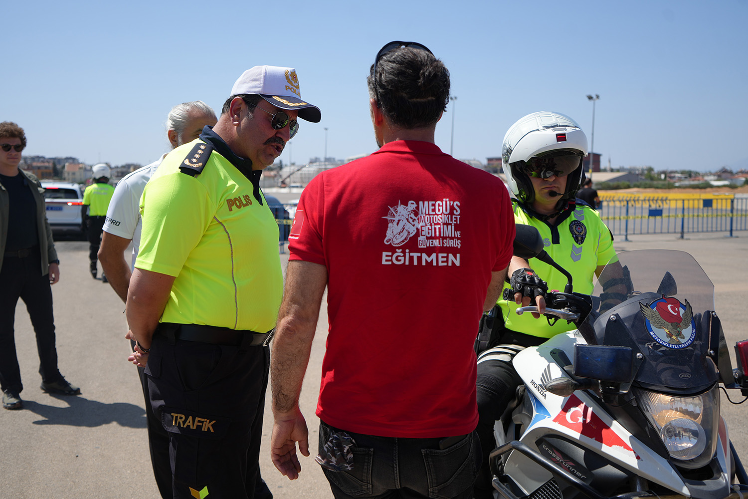 Antalya’da Motosikletli Polis Timlerine Güvenli Sürüş Eğitimi (1)