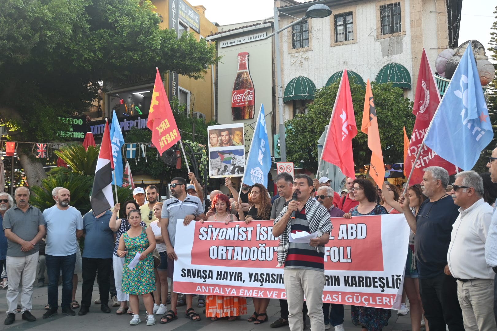 Antalyadan Gazze Ve Irana Destek Sesleri Yukseldi (1)