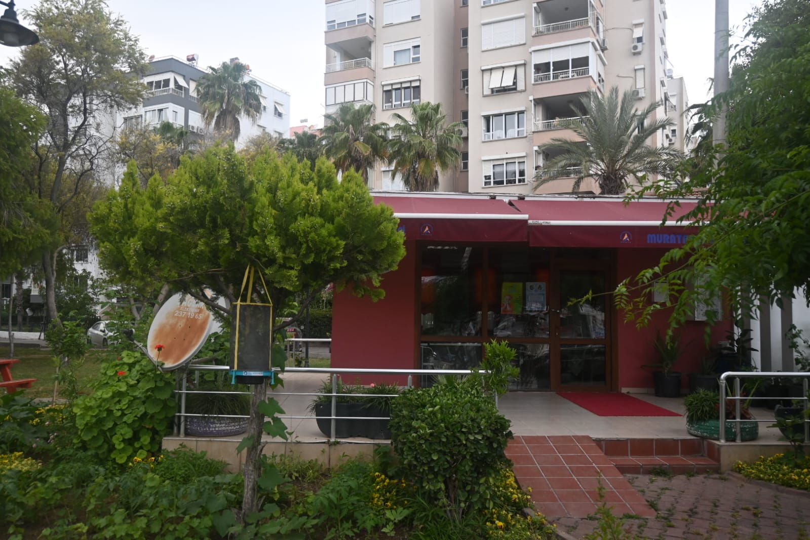 Antalya’nın Bu Mahallesi Diken Üstünde! Kapıları Kapalı Tutun (3)