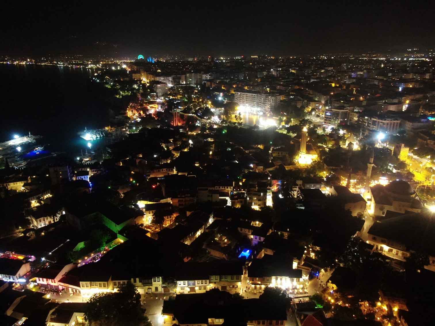Antalya’nın Bu Mahallesinin Nüfusu Gündüz 82, Gece 10 Bin Oluyor (4)