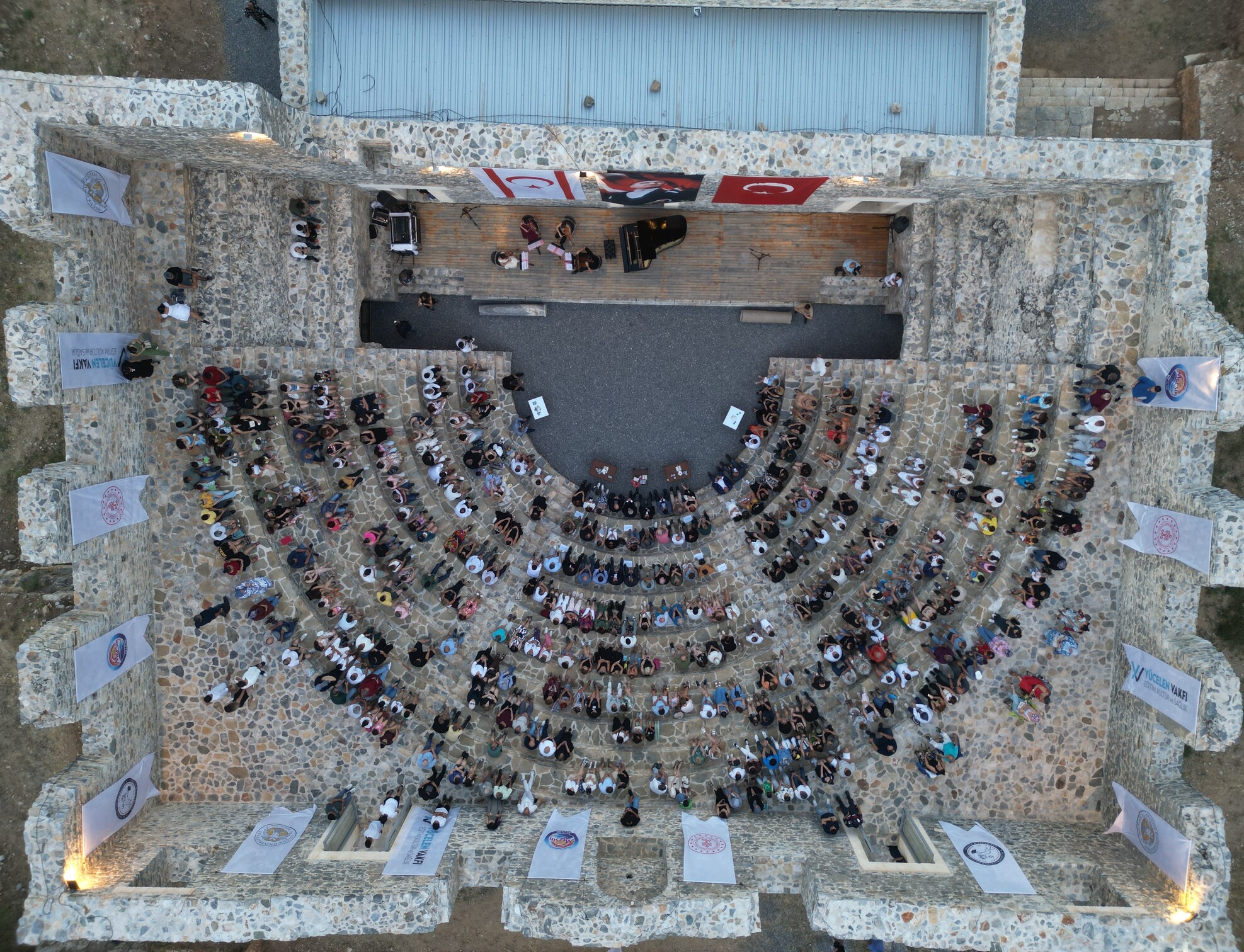 Antik Kentteki 2 Bin Yıllık Odeon'dan Piyano Sesleri Yükseldi (3)