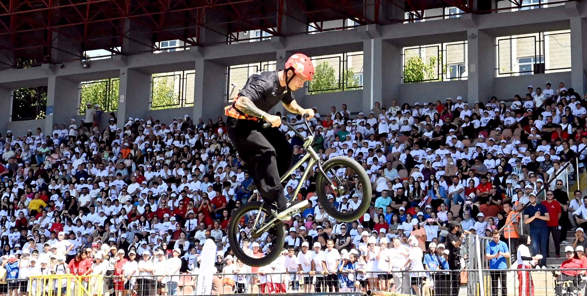 Bahçelievler Stadyumu'nda Gsb Spor Okulları Açılış Töreni Gerçekleştirdi (5)