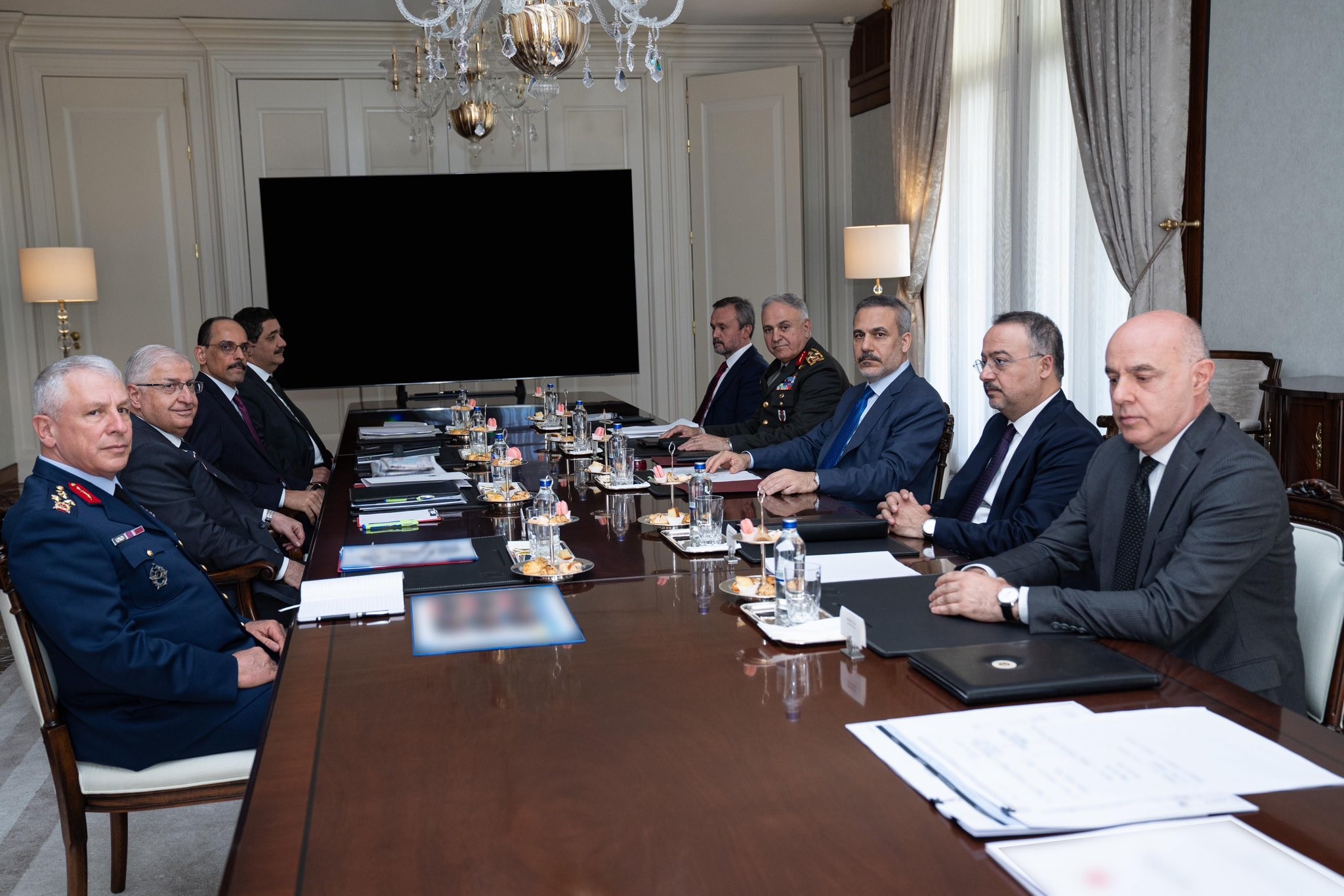 Bakan Fidandan Israile Sert Elestiri (2)