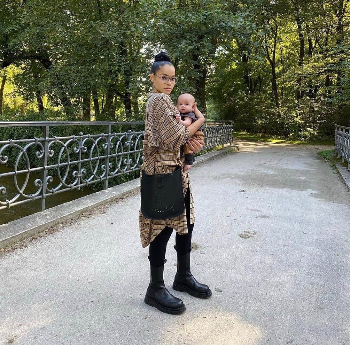 Candice Brook Kaç Yaşında 5