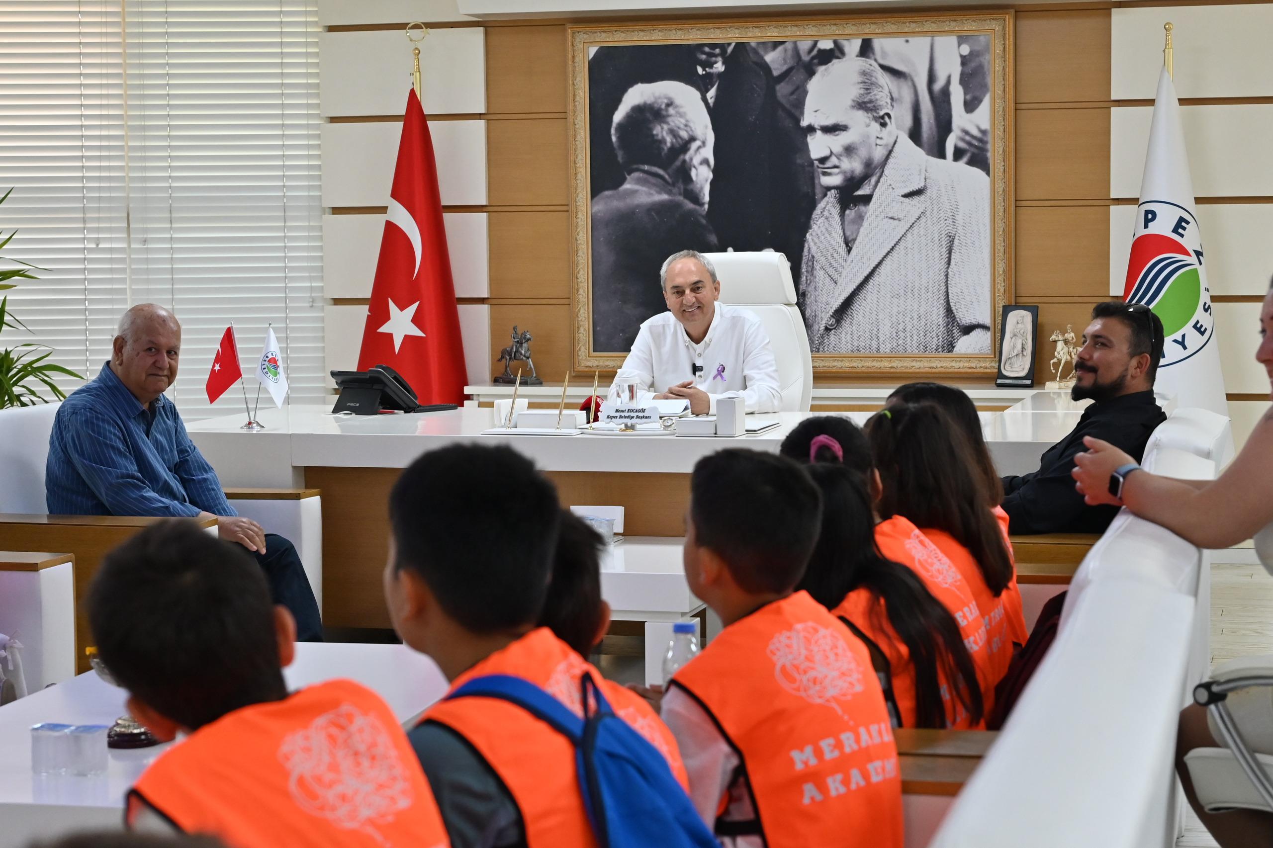 Cocuklar Sordu, Baskan Kocagoz Yanitladi 2
