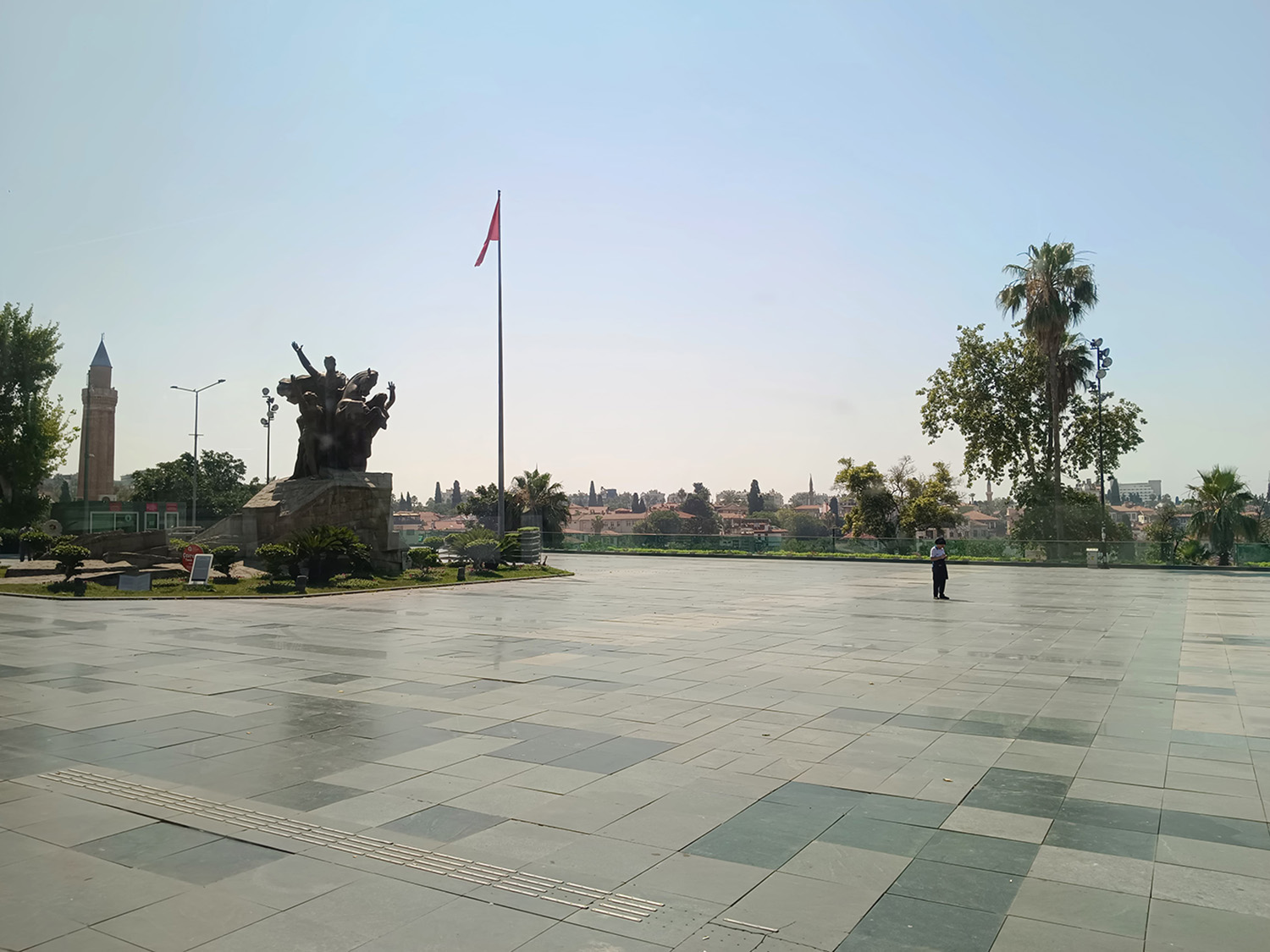 Cumhuriyet Meydani Sicaklar