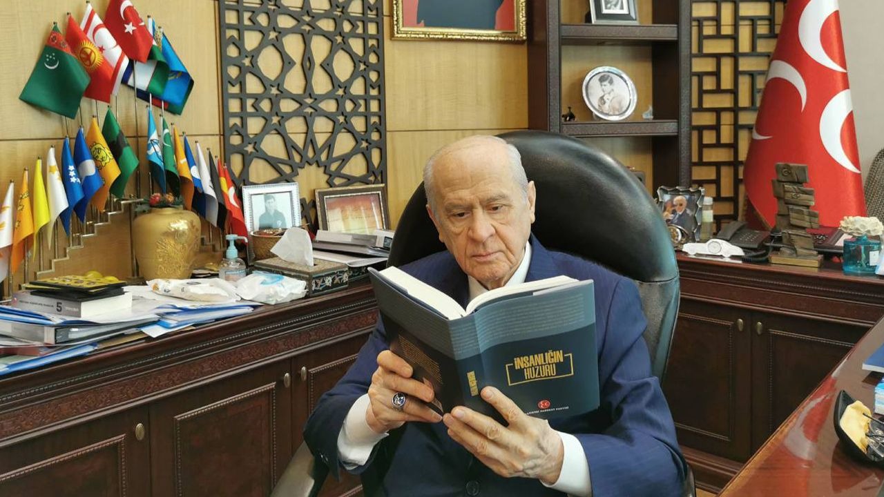 Devlet Bahçelinin Eşi Var Mı 5