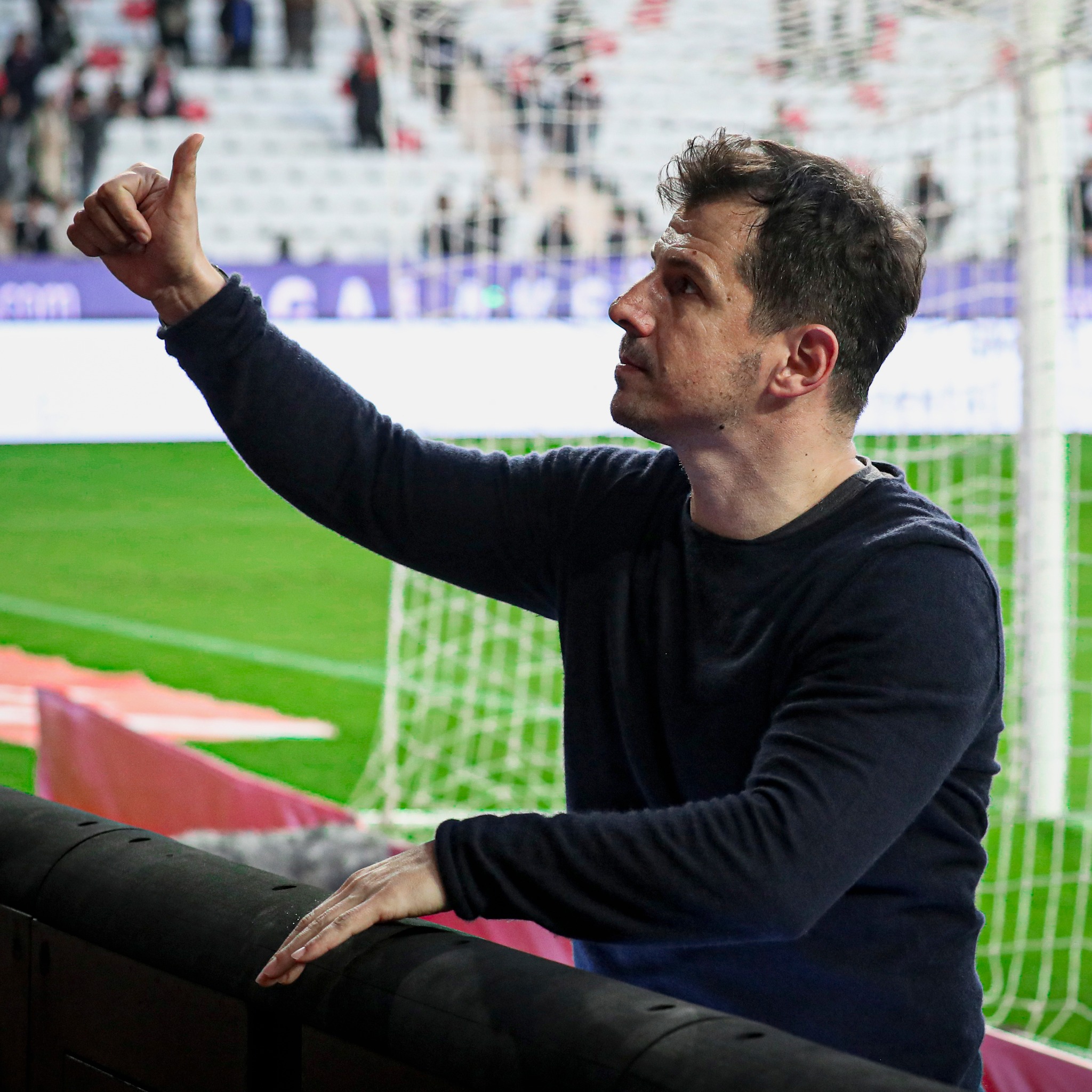 Emre Belözoğlu 02 N (2)