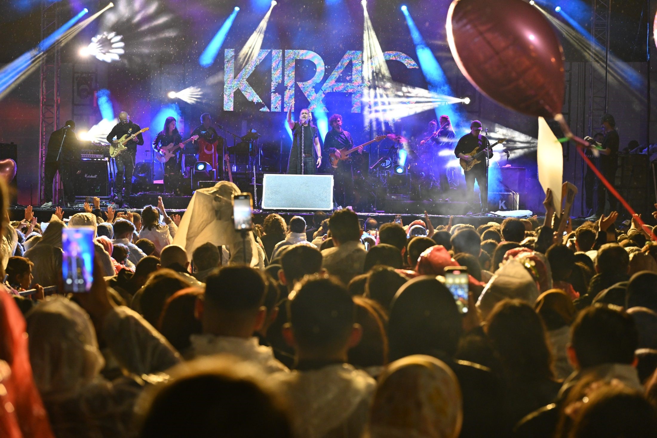 Gül Festivalinde Sağanak Altında Kıraç Rüzgarı (3)