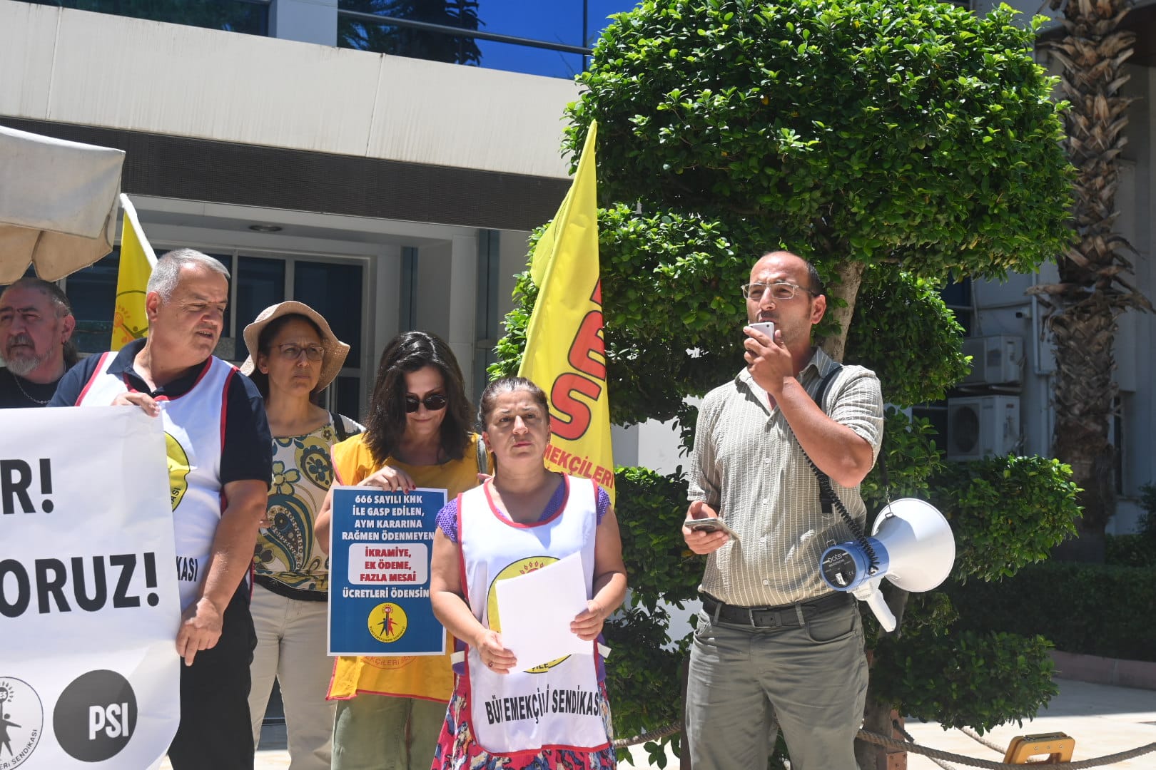 Kamu Işçileri Antalya’da Hakkını Aradı (1)