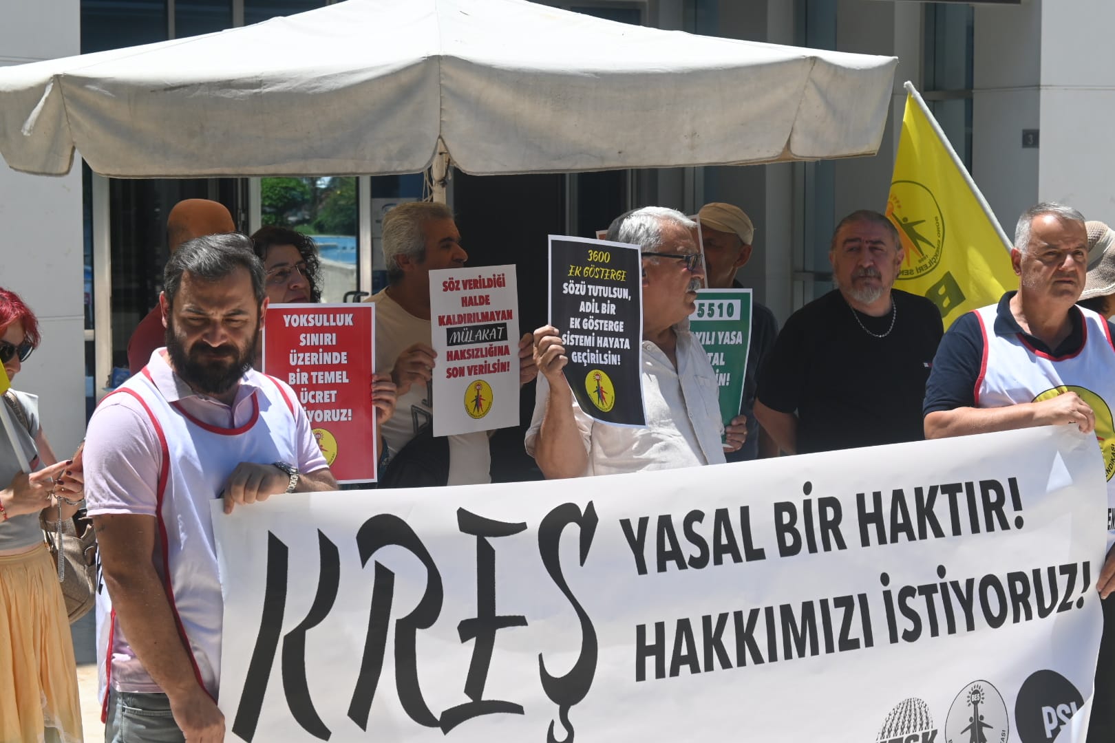 Kamu Işçileri Antalya’da Hakkını Aradı (5)