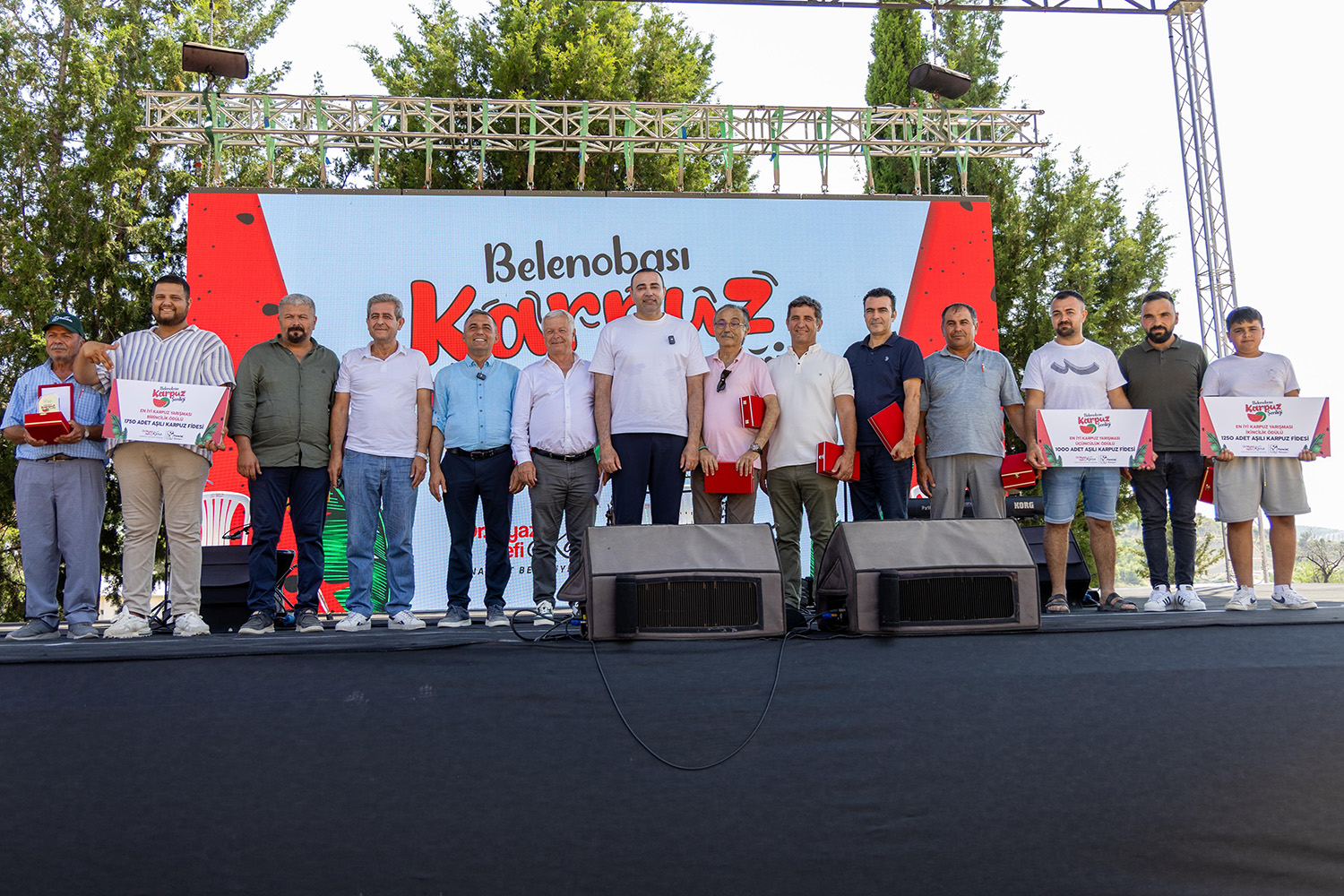 Karpuz Tarlada Kaldı Belediye Şenlik Yaptı (9)