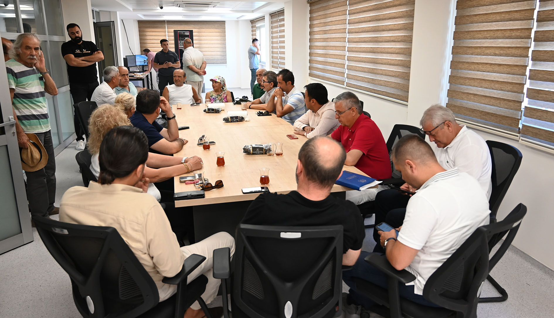 Kemer’den Kötü Kokular Yükseliyor! Kemer’de Kötü Koku Toplantısı (1)